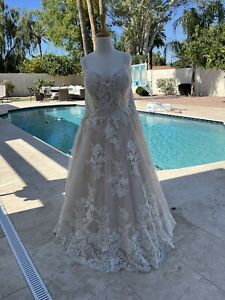 Mia Solano Pre-Worn Wedding Dress-SZ 22 4" Shorter-Ivory/Sand-Needs Cleaning