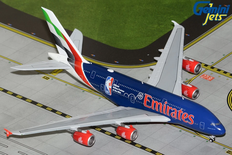 Emirates Airbus A380 A6-EOD NBA GeminiJets GJUAE2271 Scale 1:400 - Image 1 of 1