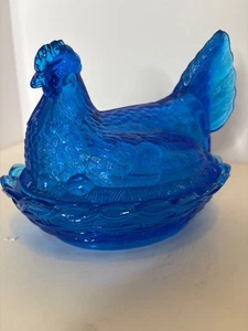 OLD Large Fenton Hen on Nest 8.25” Blue Glass Split Tail Large Nice - Picture 1 of 8
