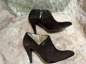 Guess Brown Suede Ankle Booties Heels w Pointed Toes Side Zip Size 8.5 - Picture 1 of 5