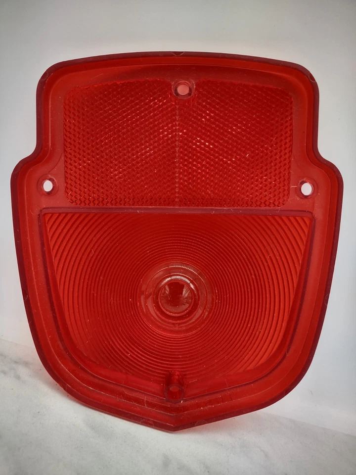 1961 - 1966 FORD F100 F250 F350 TRUCKS TAILLIGHT LENS C1TZ-13450-C - Image 1 of 4