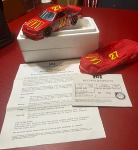 Coche Ford Thunderbird McDonald's 1993 Hut Stricklin réplicas de pista de carreras de colección #27 - Imagen 1 de 12