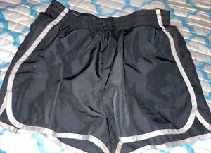 ***Girls C9 By Champion Black And White Running Shorts Size 14/16