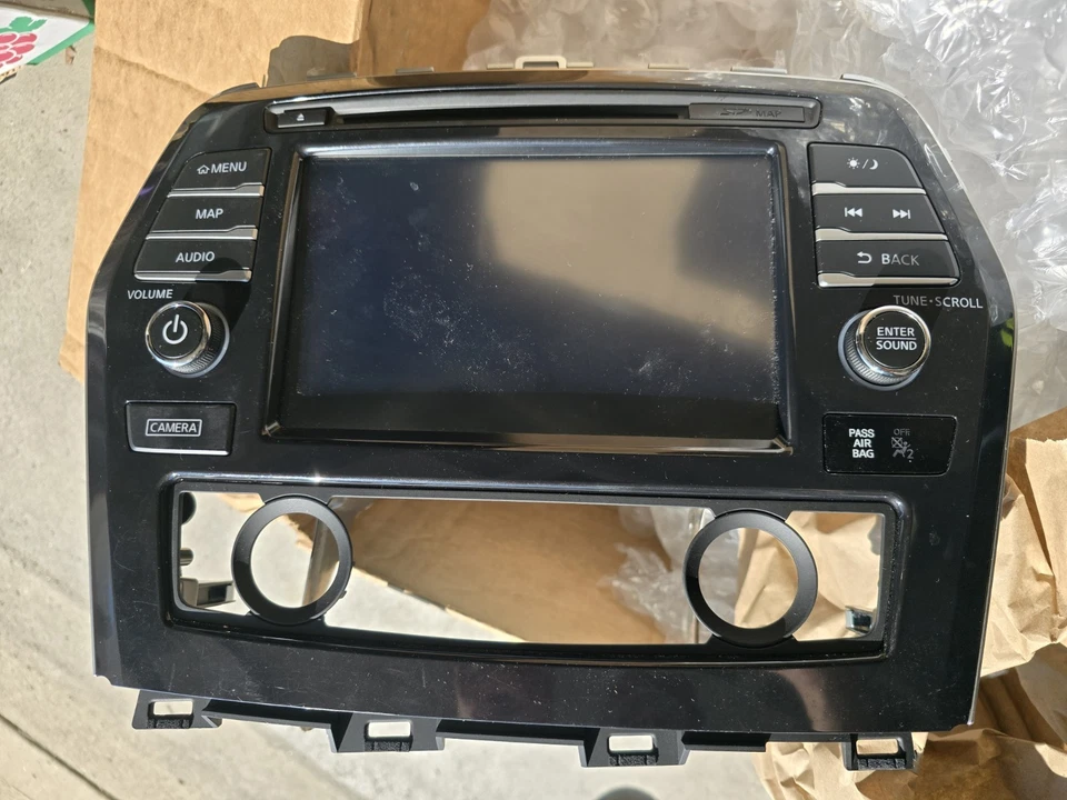 2015 - 2019 Nissan Maxima Multimedia System (OEM) -- PLATINUM - Image 1 of 4
