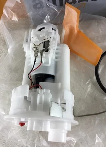 Fuel Pump Module Assembly for Toyota Corolla 2000 - 2005 77020-02190 New! - Picture 1 of 7