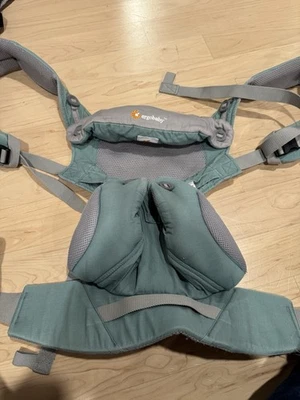 Portabebés Ergobaby - Malla de rendimiento - Verde menta y gris | Buen estado Foto 1 de 4
