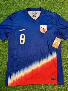 Neu mit Etikett USA Nationalmannschaft #8 Weston McKennie Nike USMNT Fußball Trikot Herren M $ 95 - Bild 1 von 6