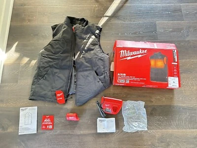 Milwaukee Men's X-Large M12 12-Volt Lithium-Ion Cordless Axis Black Heated Vest - Image 1 of 4