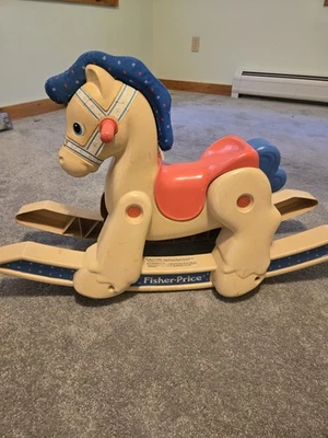 Vintage 1988 Fisher Price Criança Cavalo de Balanço Bronzeado com Assento Rosa - Imagem 1 de 3