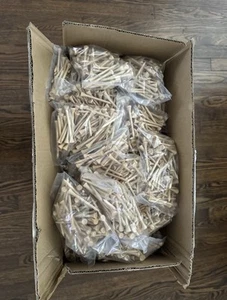 10,000 x 2 3/4" Wooden Golf Tees (100 Bags of 100 Tees) Bulk Tees For Resale - Picture 1 of 3
