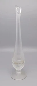 Jarrón de colección Fenton satén esmerilado flor brote patrón de nenúfares 11 pulgadas - Imagen 1 de 9