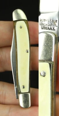 Navaja de bolsillo vintage Kutmaster Utica Cut Co. "T" doble hoja VENTA DE BIENES ANTIGUOS Foto 1 de 4