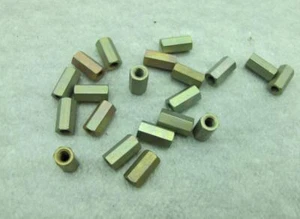 20 Pieces Aluminum Standoff Spacer 1/2" Long 1/4" Hex 8/32 Continuous Thread - Picture 1 of 4
