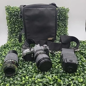 Pentax ME Super Vivitar 55mm Skylight Camera 1a W/ Vivitar Macro 52mm Quantaray  - Picture 1 of 17