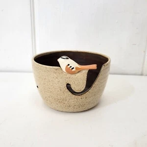 Ciotola in filato ceramica artigianale con disegno uccellino - Foto 1 di 7