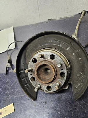 Hyundai Sonata 2017 lado izquierdo del conductor nudillo trasero eje buje Foto 1 de 4