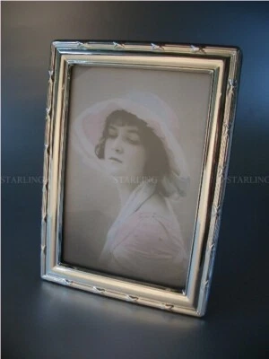 CINTURINO CROCE CORNICE ARGENTO CORNICE PORTAFOTO DORSO IN LEGNO MASSICCIO 925 STERLING MOGANO (T2) - Immagine 1 di 4