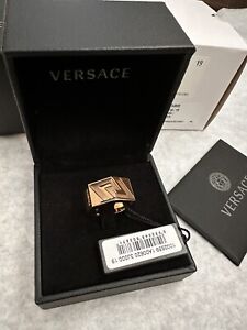 NWB Versace Gold Debossed Men’s Ring 19 IT Authentic
