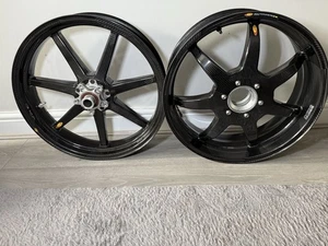 BST Carbon Fibre Front & Rear Wheels Ducati Panigale 1199 1299 V4 V4S - Picture 1 of 7