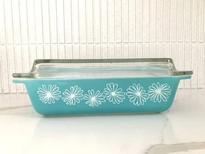 Jaj Pyrex Gaiety Turquoise Daisy Deep Spacesaver - Picture 1 of 9