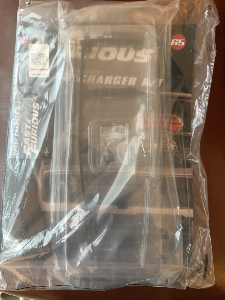 FANHOME BUILD THE 1/8 DODGE CHARGER R/T FAST AND FURIOUS CAR - ISSUE 65 - Image 1 of 1