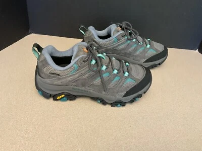 ¡Nuevo! Zapatos de senderismo Merrell Moab 3 Mid impermeables grises/turquesas para mujer. Talla 6. Foto 1 de 4