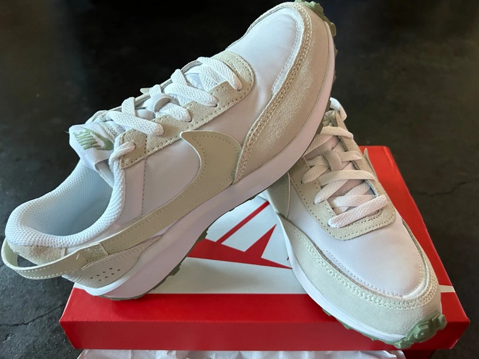 Women's Nike Waffle Debut Casual White Sea Glass Oil Green FN7100-100 Size 10