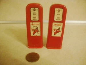 Vtg Advertising GAS Pump Salt Pepper Shakers Tombstones FIRE CHIEF TEXACO Pair! - Picture 1 of 6