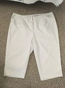 Women 22W Mountain Lake White Capris Flat Front High Rise Wide Leg Preowned - Picture 1 of 8