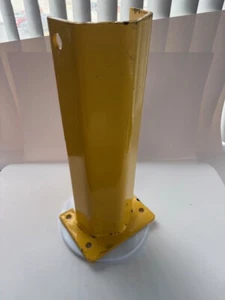 Lot of 6 Heavy duty 18"in x 14"in Metal safey poles - Picture 1 of 2