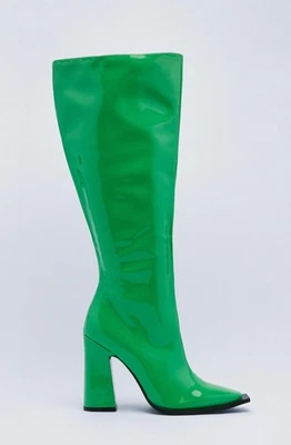 Nasty Gal, Botas Rodilleras Tacón Bloque 4.25" Verde Brillante Imitación Charol, Talla 7 Foto 1 de 4