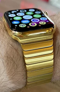 24K Gold Plated Apple Watch Series 7 - Afbeelding 1 van 3