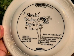 (FEEDMORE DONATION) 1978 Shooby Dooby Dog Disc Golf  Frisbee Waitress Girl #789 - Picture 1 of 9