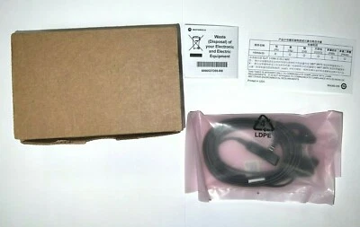 Motorola HMN8435A two wire earbud w/ clip microphone & PTT - Image 1 of 3