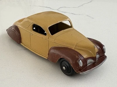 DINKY 39CU LINCOLN ZEPHYR, EDICIÓN EE. UU., 2 TONOS TOSTADO/MARRÓN, BUJES NEGROS, ORIGINAL. Foto 1 de 4