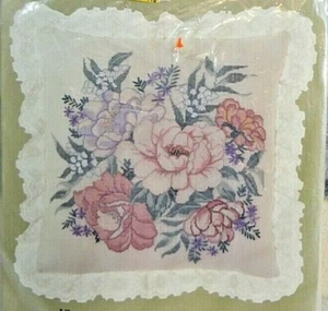 Kit de almohada floral victoriana vintage 1989 algo especial de lino a punto de cruz - Imagen 1 de 3