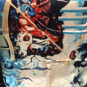 BUFANDA DE SEDA FIRMADA SALVADOR DALÍ - Imagen 1 de 4