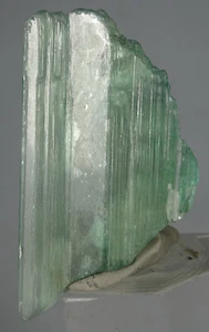 CRISTAL DE KUNCITA VERDE 60 QUILATES DE AFGANISTÁN, (AP-17), - Imagen 1 de 8