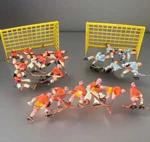 Toppers de plástico para pasteles de jugador de hockey sobre hielo de colección 19 jugadores 2 redes - Imagen 1 de 7