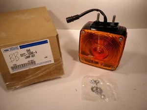 Ford EOTZ-13368-A Front Right Turn Indicator Outboard Lamp NOS - Bild 1 von 10