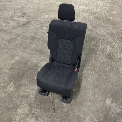 OEM 2019-2022 CHEVROLET BLAZER ASIENTO TRASERO DERECHO DEL LADO DEL PASAJERO COMPLETO NEGRO Foto 1 de 4