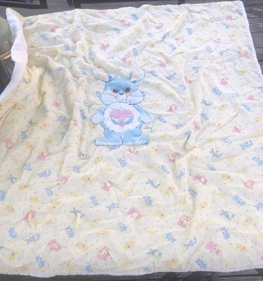 "Manta bebé vintage Care Bears amarilla con conejo azul y animales 40""x40""" Foto 1 de 4