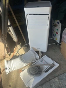 Vissani 5000 BTU Portable Air Conditioner for 150 sqft Rooms - Picture 1 of 7