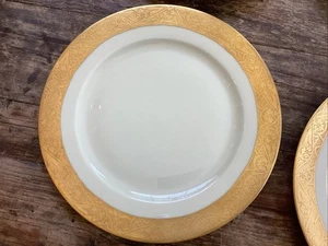 Heinrich & Company Selb Bavaria Set of 4- Gold Encrusted Dinner Plates 10” - Picture 1 of 13