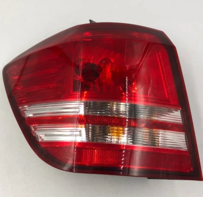 2009-2011 Dodge Journey Driver Side Tail Light Tailight OEM D04B55054 - Image 1 of 4