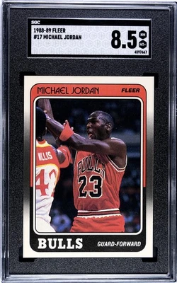 Tarjeta Fleer Michael Jordan 1988-89 #17- clasificación SGC 8,5 casi nueva-como nueva+ (toros/patio/cabra) Foto 1 de 2