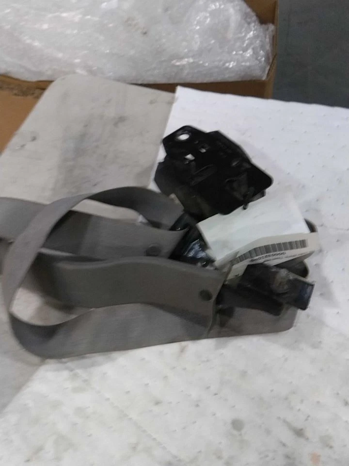 Cinturón de seguridad delantero canastilla asientos conductor retractor se adapta 08-14 Ford E150 Van 578709 Foto 1 de 4