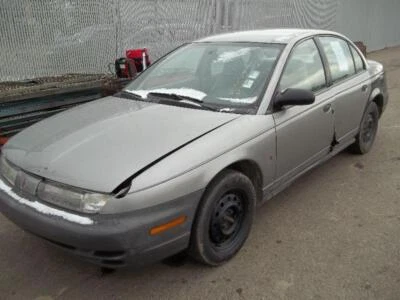 Used Radiator fits: 1998  Saturn s series MT Grade C — 第 1/4 张图片