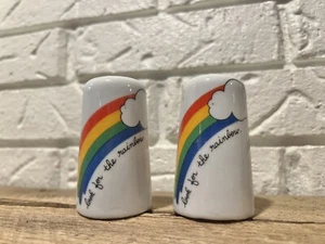 Salt & Pepper Shakers Look For The Rainbow Porcelain Vintage Retro 80s - Picture 1 of 7