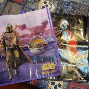 FREE Magnet W/Two Star Wars The Mandalorian Reuseable Bags Brand New With Tags - Bild 1 von 4